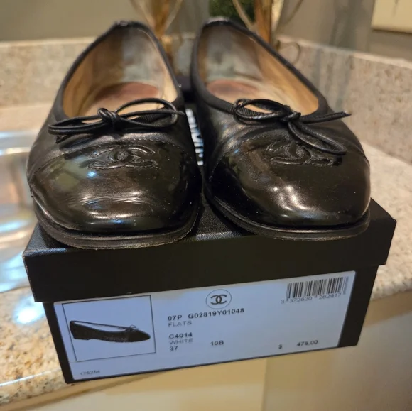 Chanel Black Women's Shoes - Picture 3 of 13